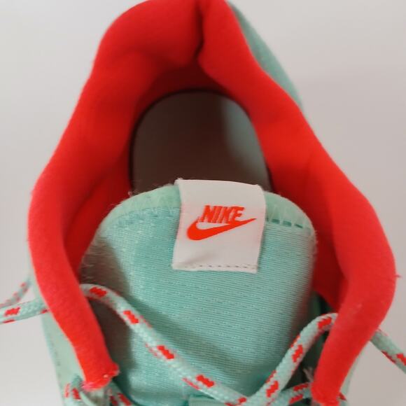 Nike Women's Red Swoosh/ Mesh /Leather/ Running Shoes/Size 7 - Picture 5 of 8